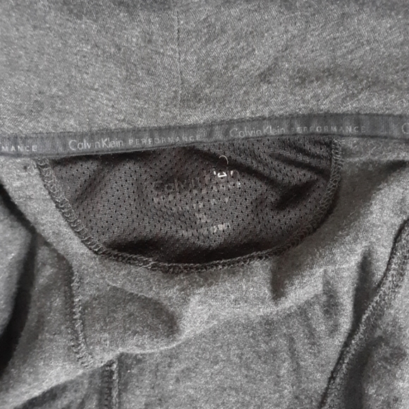 Calvin Klein performance sweater - Picture 6 of 7